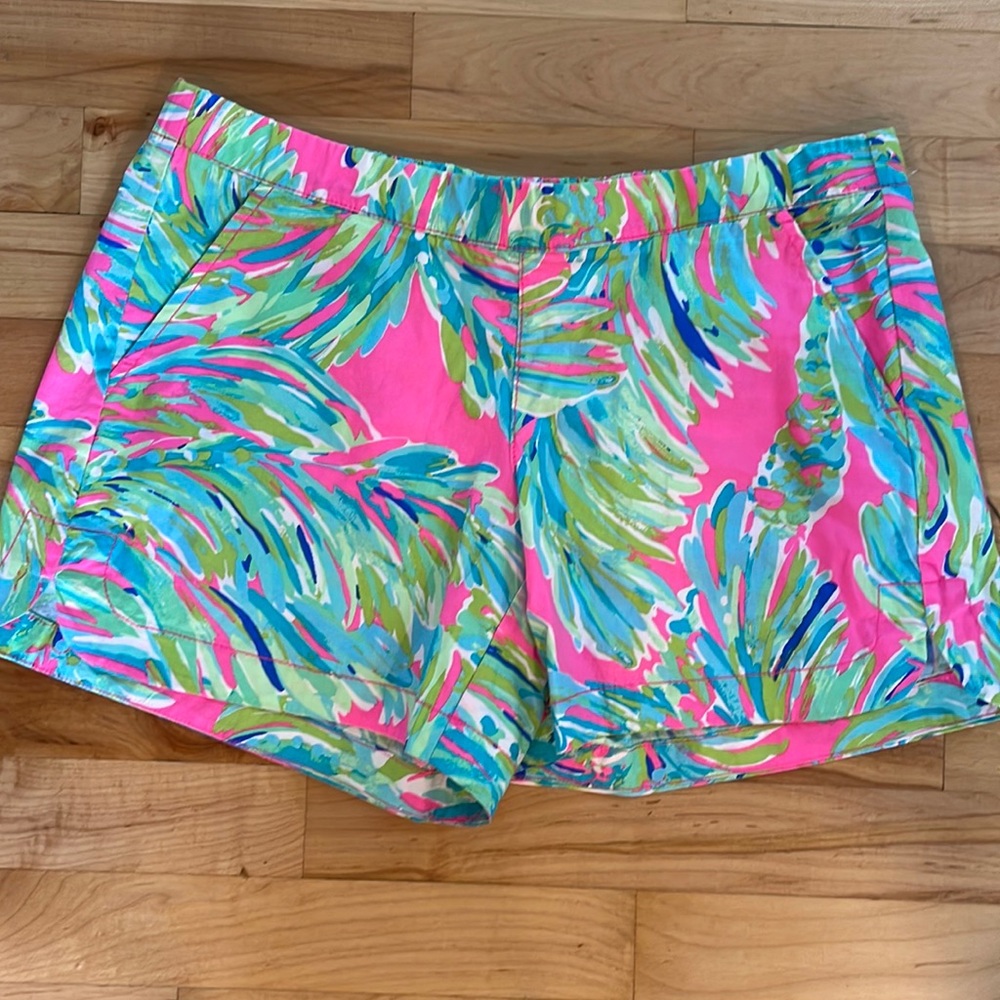 Lilly Pulitzer elastic waist shorts size small